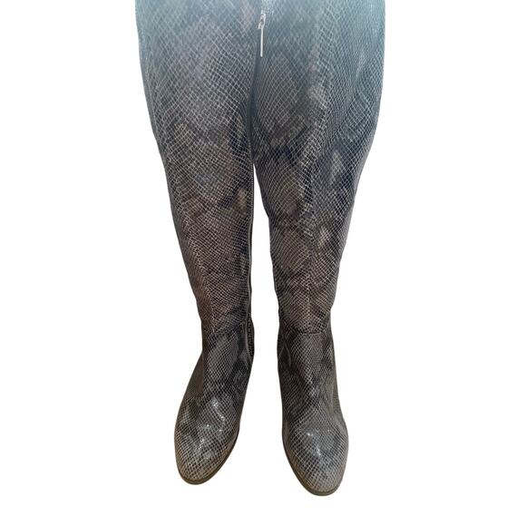 Michael Kors Gray Snakeskin Boots Size 8.5 - Picture 1 of 8